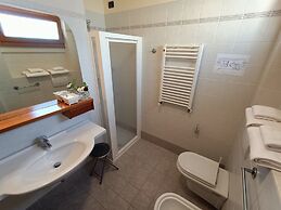 Villa Isabella Hotel & Residence