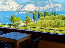 Villa Isabella Hotel & Residence