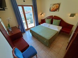 Villa Isabella Hotel & Residence