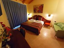 Villa Isabella Hotel & Residence