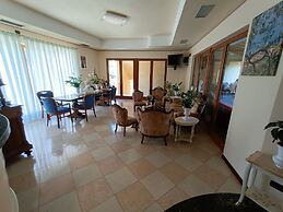 Villa Isabella Hotel & Residence