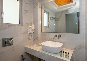 Vantaris Luxury Beach Resort