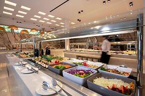 Vantaris Luxury Beach Resort