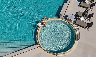 Vantaris Luxury Beach Resort