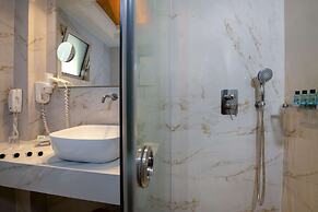 Vantaris Luxury Beach Resort