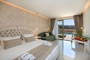 Vantaris Luxury Beach Resort