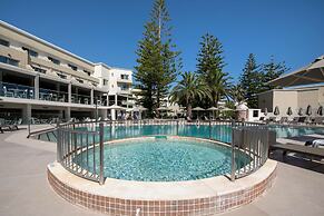 Vantaris Luxury Beach Resort