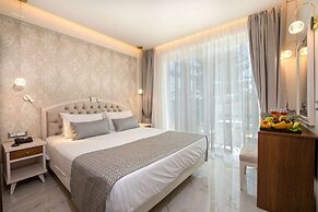 Vantaris Luxury Beach Resort