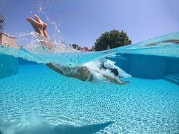 Vantaris Luxury Beach Resort