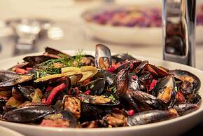 Vantaris Luxury Beach Resort