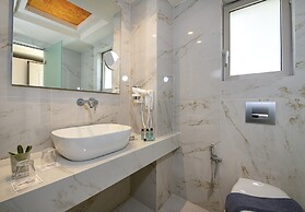 Vantaris Luxury Beach Resort