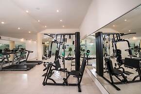 Vantaris Luxury Beach Resort