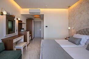 Vantaris Luxury Beach Resort