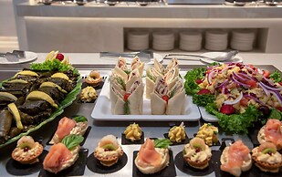 Vantaris Luxury Beach Resort