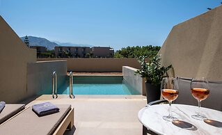 Vantaris Luxury Beach Resort