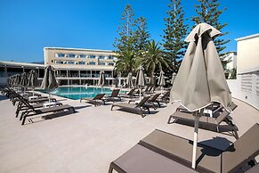 Vantaris Luxury Beach Resort