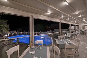 Vantaris Luxury Beach Resort