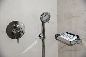 Vantaris Luxury Beach Resort