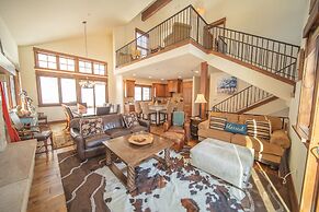 Keystone Sanctuary 248 by SummitCove Vacation Lodging