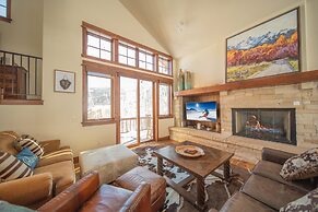 Keystone Sanctuary 248 by SummitCove Vacation Lodging