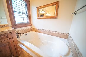 Keystone Sanctuary 248 by SummitCove Vacation Lodging