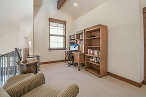 Keystone Sanctuary 248 by SummitCove Vacation Lodging