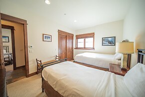 Keystone Sanctuary 248 by SummitCove Vacation Lodging