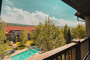 Expedition Station 8607 by SummitCove Vacation Lodging