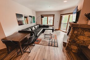 Expedition Station 8607 by SummitCove Vacation Lodging