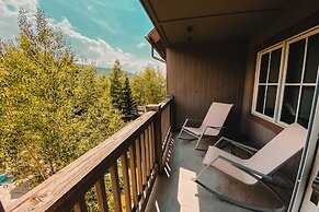 Expedition Station 8607 by SummitCove Vacation Lodging