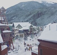 Expedition Station 8607 by SummitCove Vacation Lodging