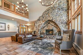 Expedition Station 8561 by SummitCove Vacation Lodging