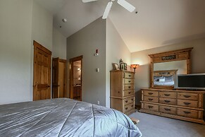 Trappers Crossing 8753