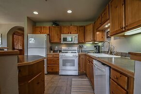 Trappers Crossing 8753