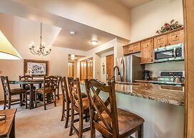 Jack Pine 8008 by SummitCove Vacation Lodging