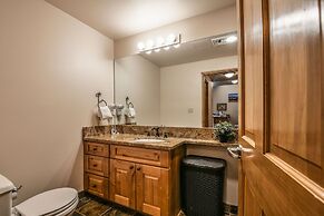 Jack Pine 8008 by SummitCove Vacation Lodging