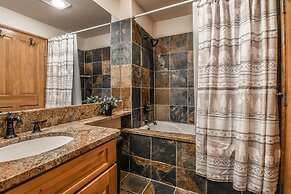 Jack Pine 8008 by SummitCove Vacation Lodging