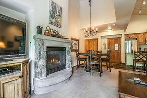 Jack Pine 8008 by SummitCove Vacation Lodging