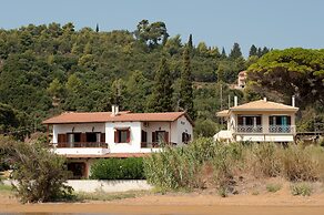 Alekos Beach Houses - Alekos Beach Complex