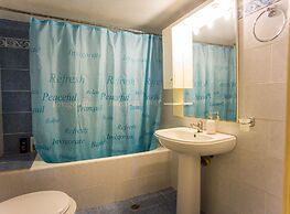 Spacious house with seaview