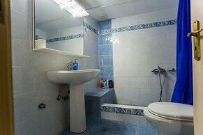 Spacious house with seaview