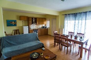 Spacious house with seaview