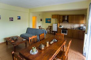 Spacious house with seaview