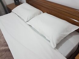 George Apartments by the Sea and Airport