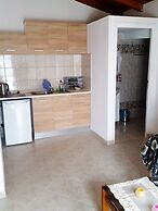 George Apartments by the Sea and Airport