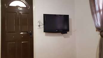 George Apartments by the Sea and Airport