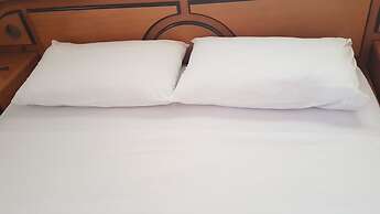 George Apartments by the Sea and Airport