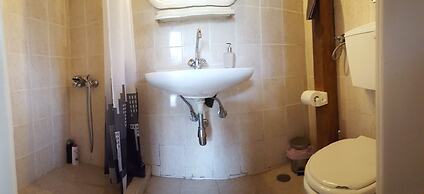 George Apartments by the Sea and Airport