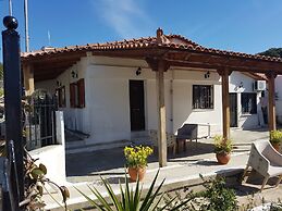 George Apartments by the Sea and Airport