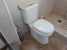 George Apartments by the Sea and Airport